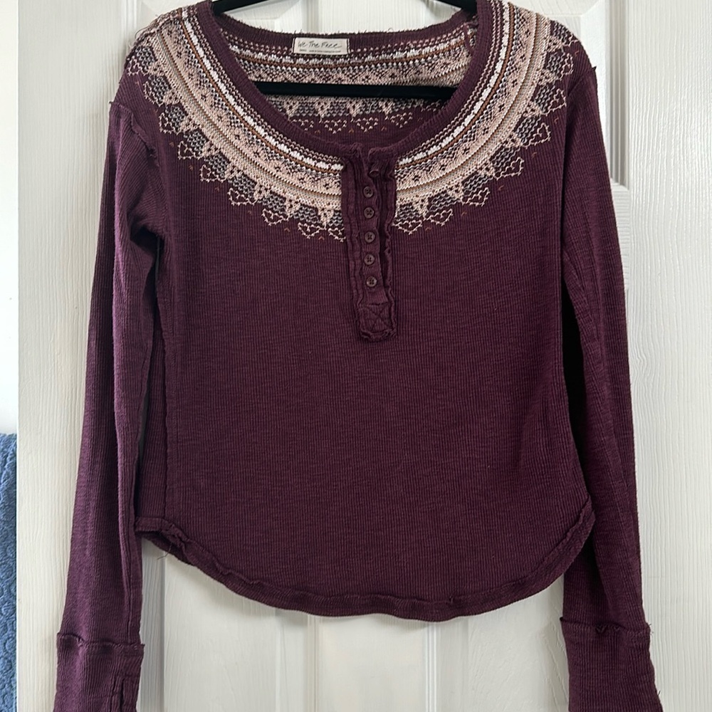 We the free burgundy long sleeve top size S